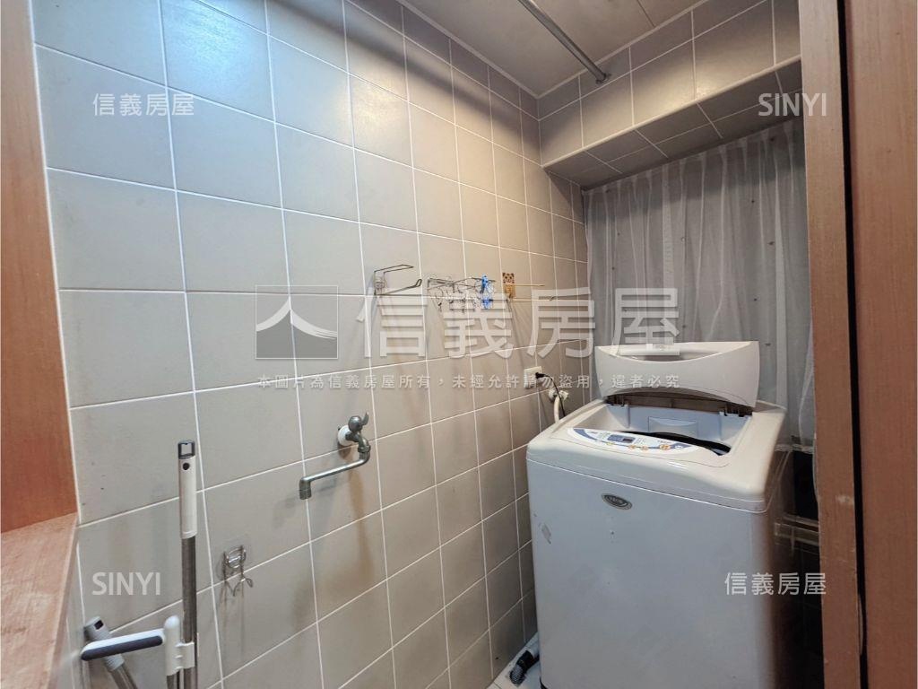 近雙子星．高樓三房車位房屋室內格局與周邊環境