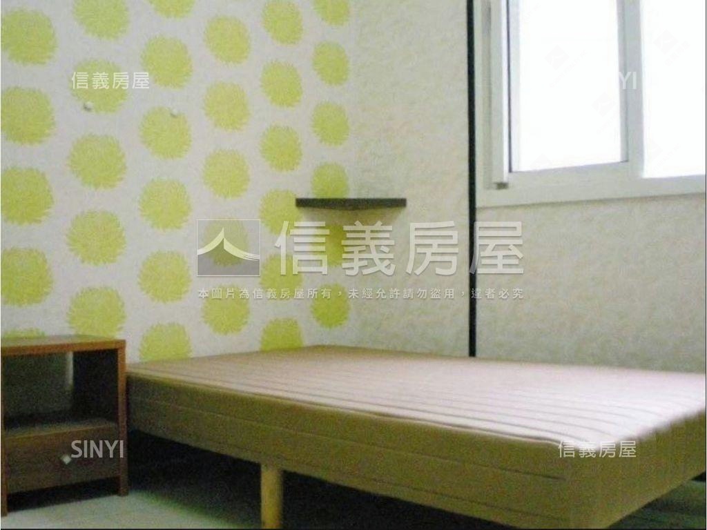 五權五街黃金角間透店房屋室內格局與周邊環境