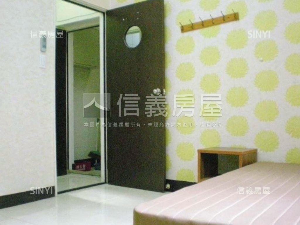 五權五街黃金角間透店房屋室內格局與周邊環境