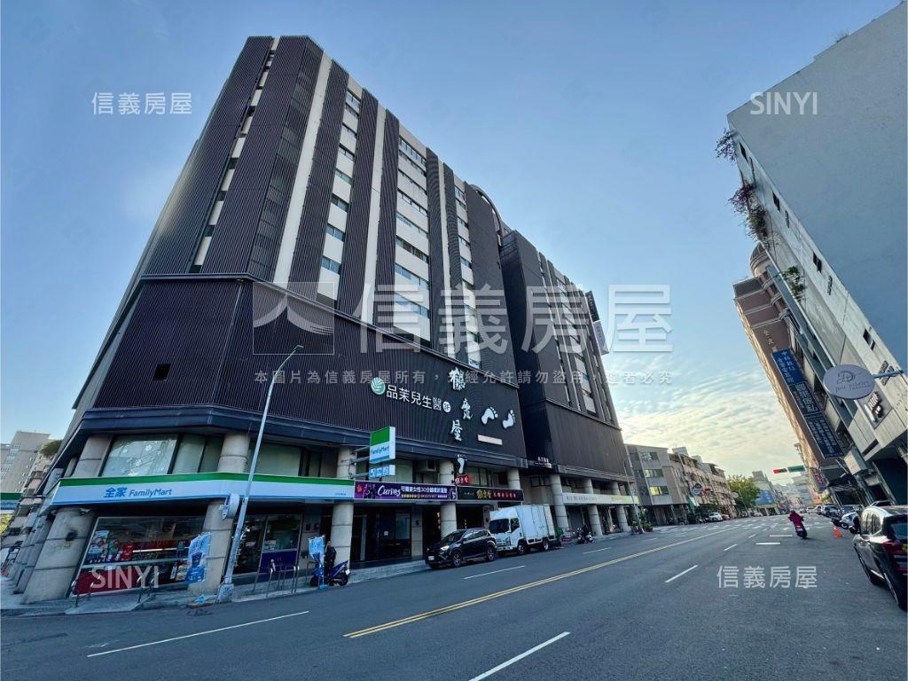 五權五街黃金角間透店房屋室內格局與周邊環境