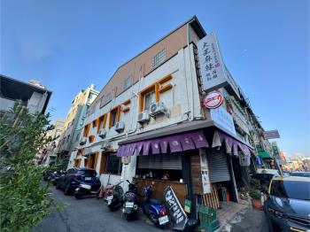 五權五街黃金角間透店