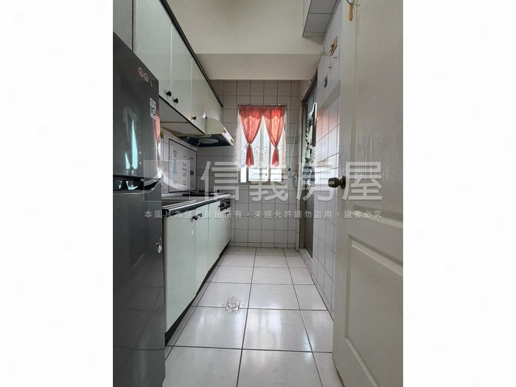 敦化公園旁視野兩房車位房屋室內格局與周邊環境