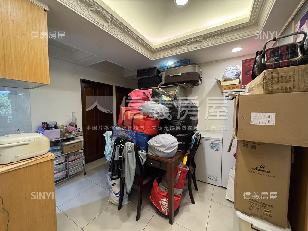 捷運新和國小典雅電梯三房房屋室內格局與周邊環境
