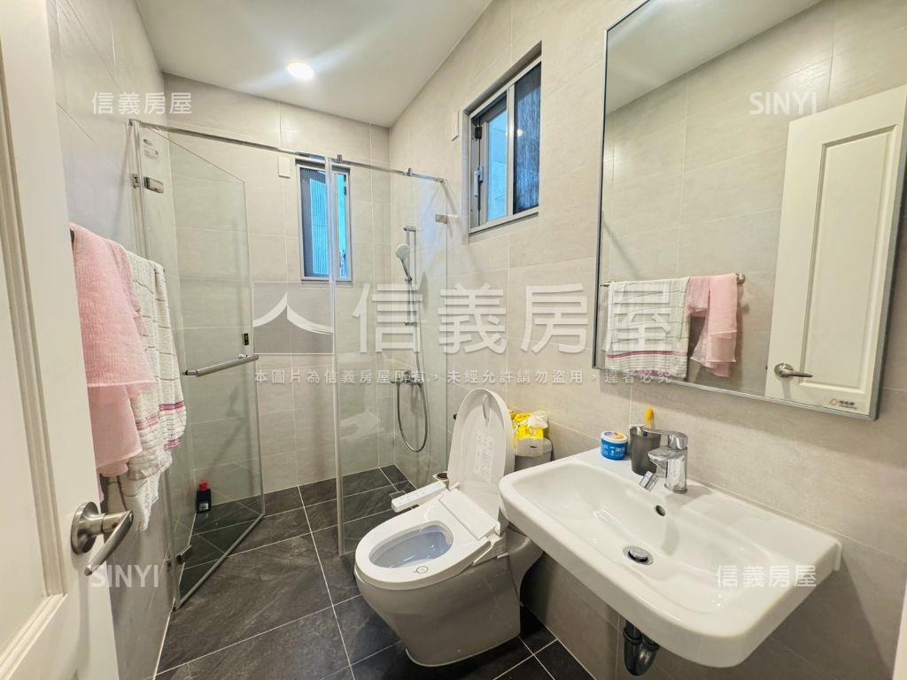 連建當代質感電梯面寬車墅房屋室內格局與周邊環境
