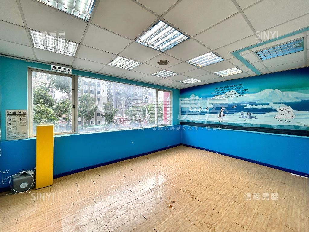 新生南路首排透天房屋室內格局與周邊環境