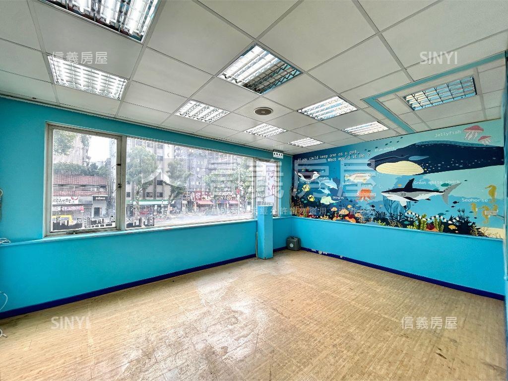 新生南路首排透天房屋室內格局與周邊環境