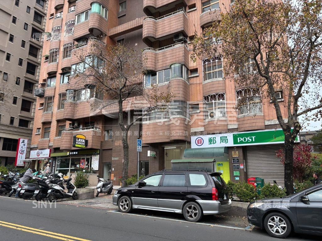 五股帝堡超美兩房車位房屋室內格局與周邊環境