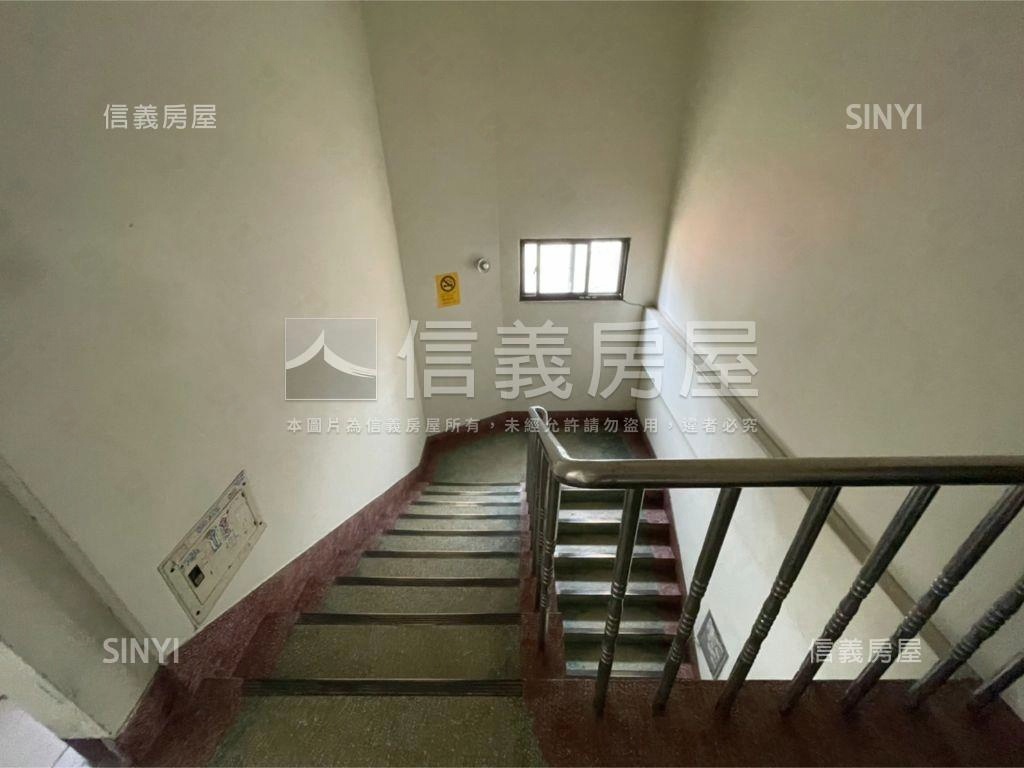 【專任】逢甲青海收租透套房屋室內格局與周邊環境