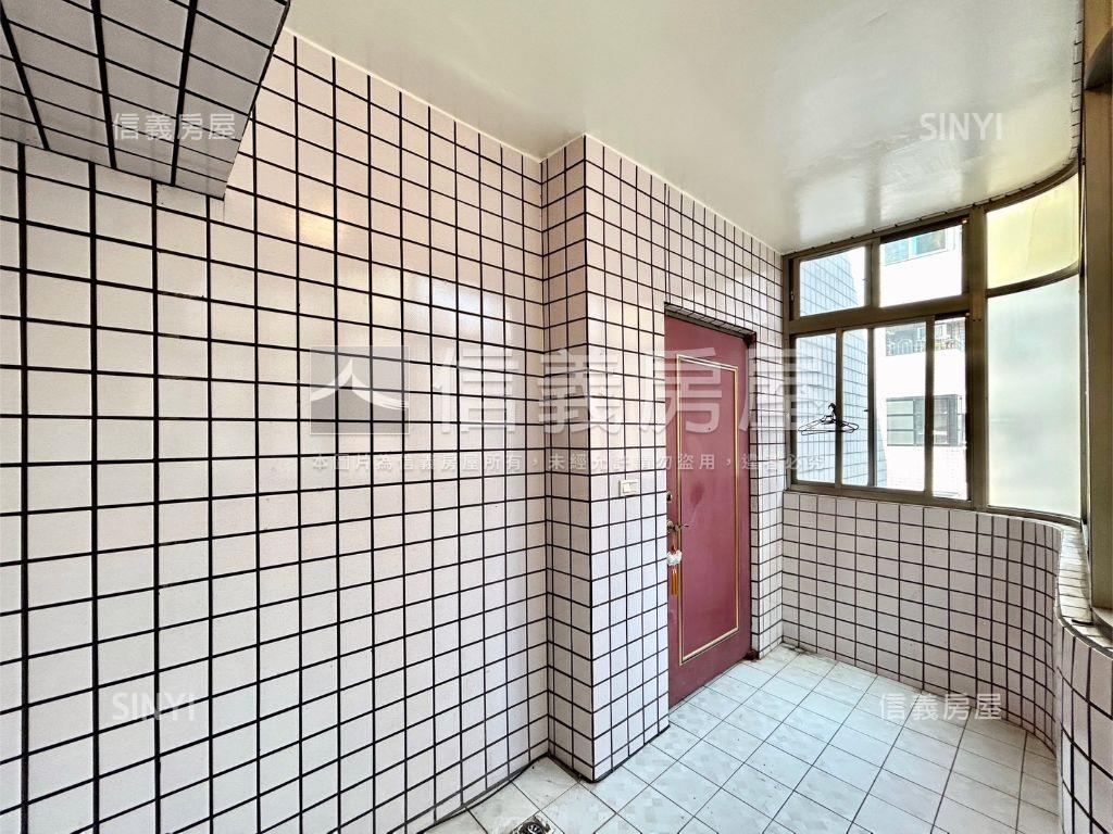 獨家專任市區大三房平車房屋室內格局與周邊環境