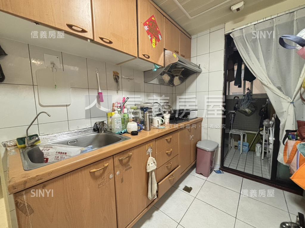 鶴之湖．高樓景觀邊間２房房屋室內格局與周邊環境