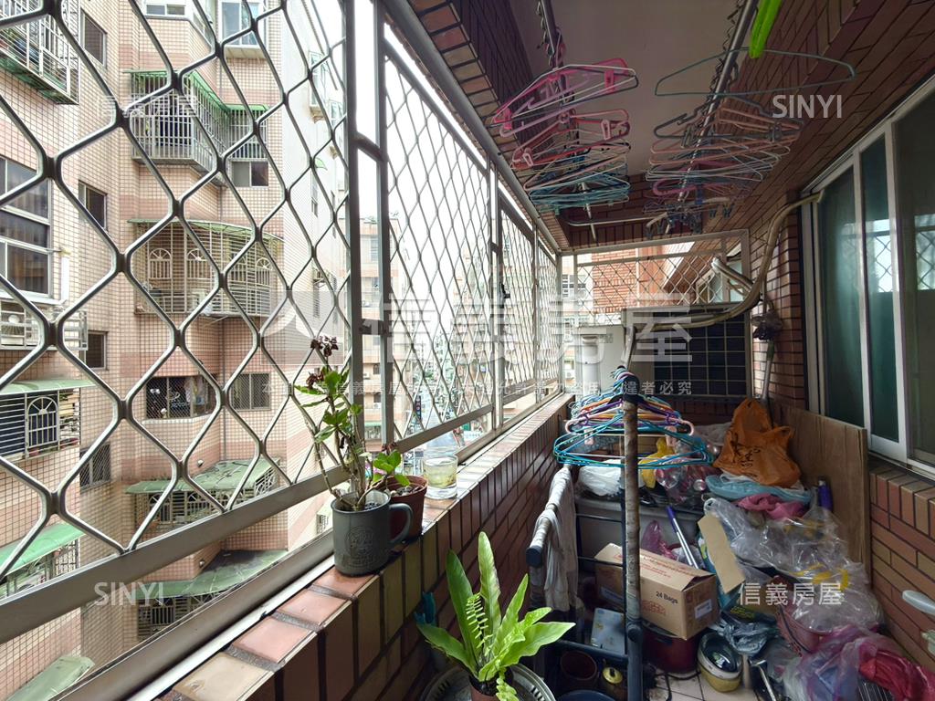 生活家三房車位房屋室內格局與周邊環境