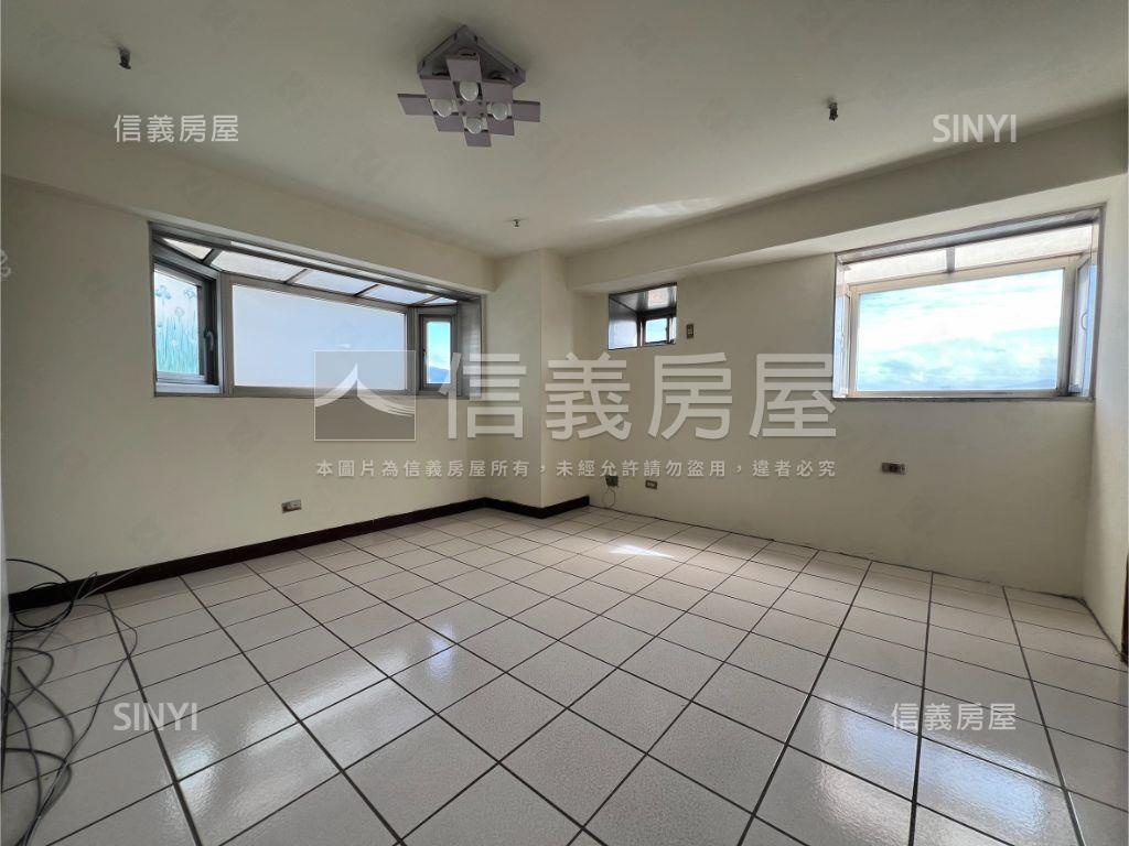 民生面東三面採光電梯三房房屋室內格局與周邊環境