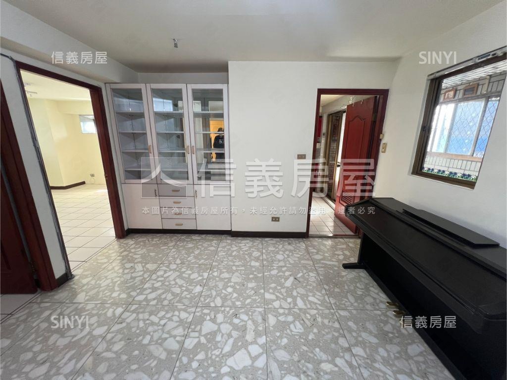 民生面東三面採光電梯三房房屋室內格局與周邊環境