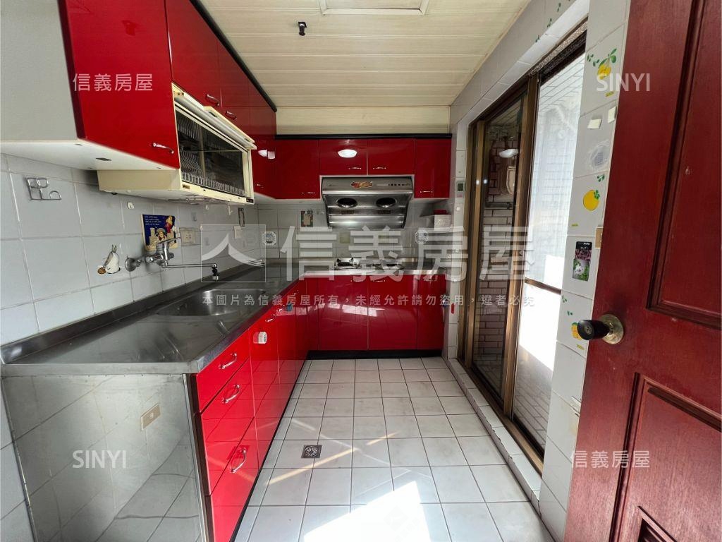 民生面東三面採光電梯三房房屋室內格局與周邊環境