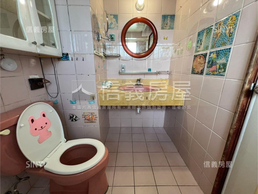 民生面東三面採光電梯三房房屋室內格局與周邊環境