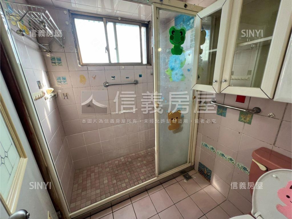 民生面東三面採光電梯三房房屋室內格局與周邊環境