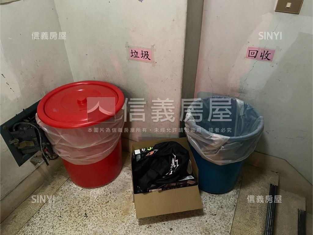 民生面東三面採光電梯三房房屋室內格局與周邊環境