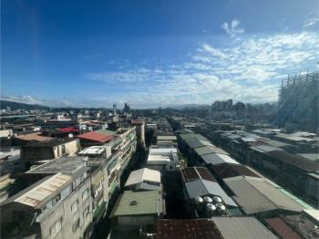 民生面東三面採光電梯三房