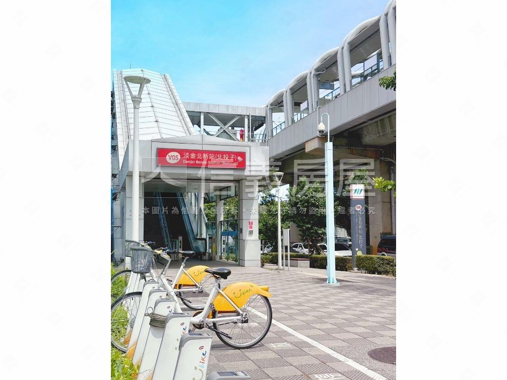 大旭地２房車位成家就這間房屋室內格局與周邊環境