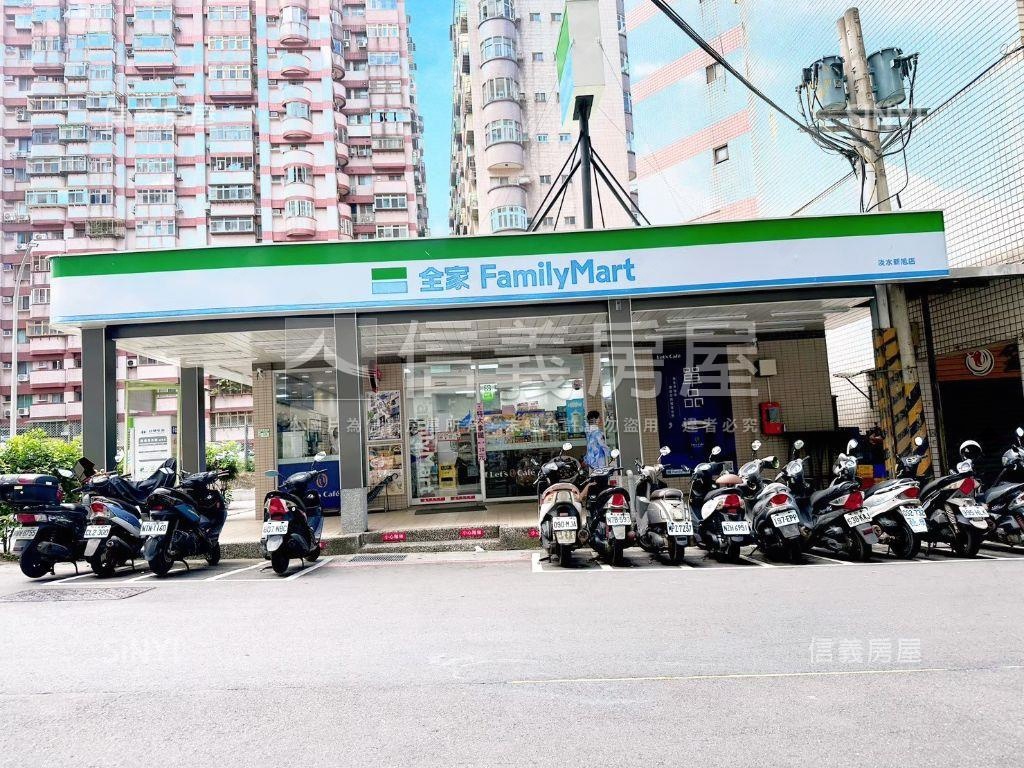 大旭地２房車位成家就這間房屋室內格局與周邊環境