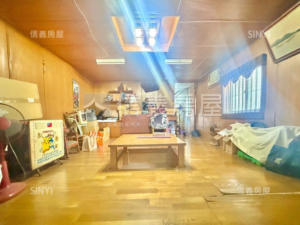 仁雄商圈臨路透天房屋室內格局與周邊環境