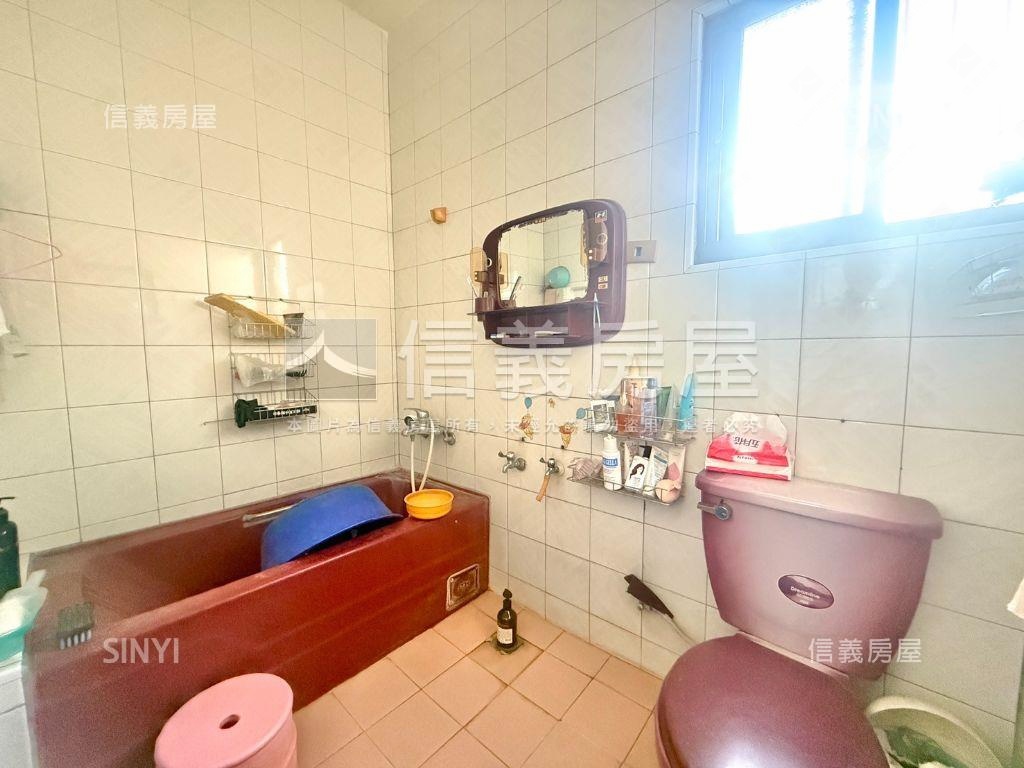 仁雄商圈臨路透天房屋室內格局與周邊環境