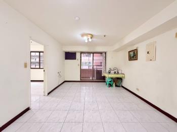 近河堤採光三房