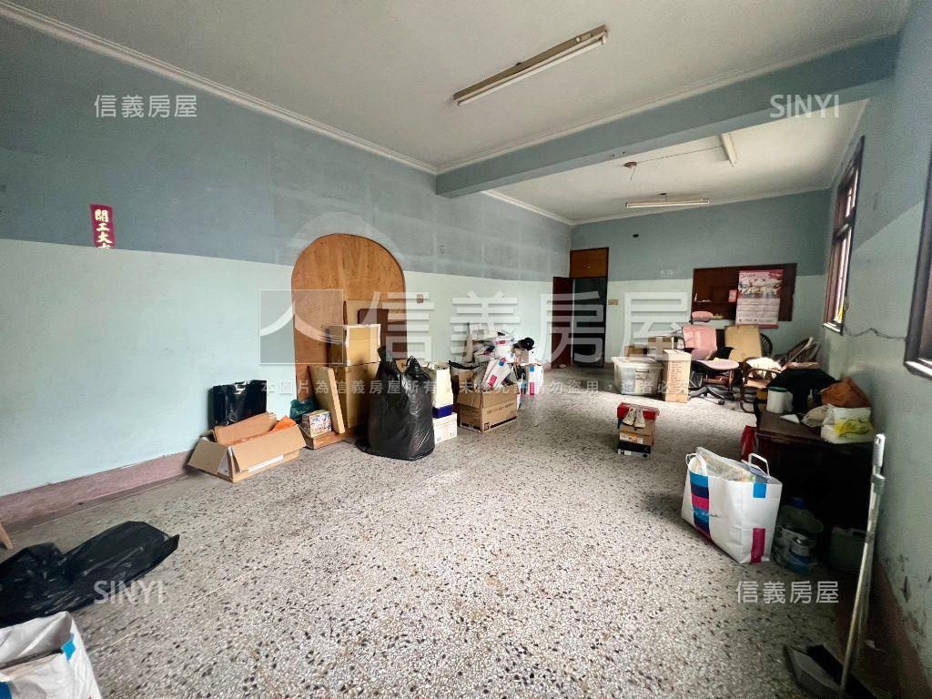 府城小西門面寬約９米透店房屋室內格局與周邊環境