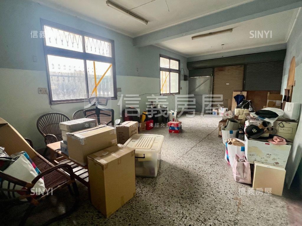 府城小西門面寬約９米透店房屋室內格局與周邊環境