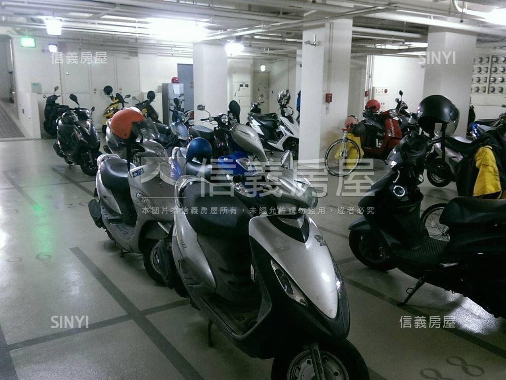 嶺東精銳ＡＣＥ整棟套房房屋室內格局與周邊環境