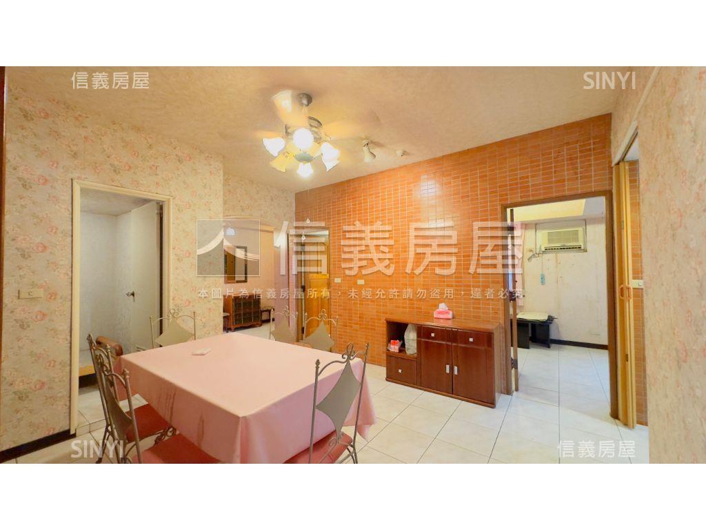 近捷運高樓兩房車位房屋室內格局與周邊環境