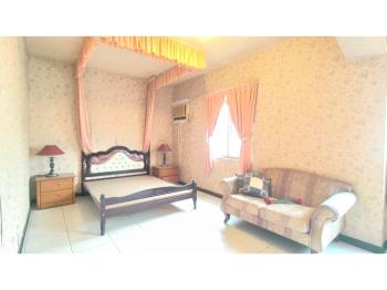 近捷運高樓兩房車位