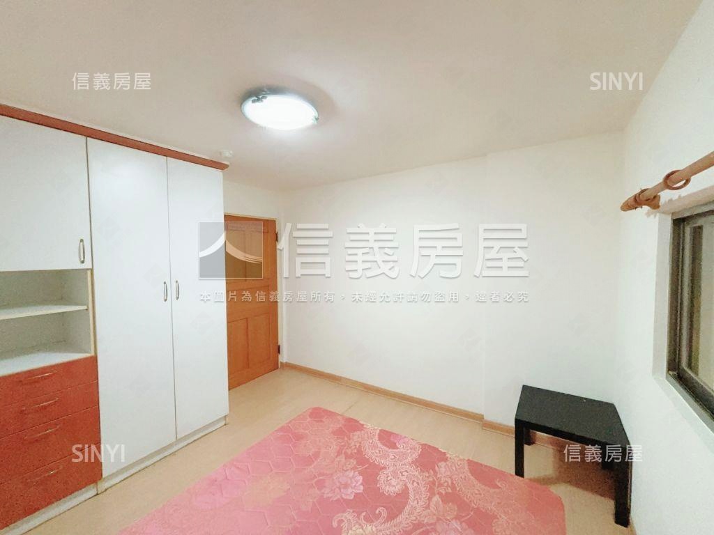 吉品明亮大空間附車位房屋室內格局與周邊環境