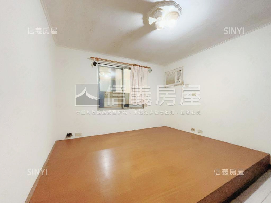 吉品明亮大空間附車位房屋室內格局與周邊環境