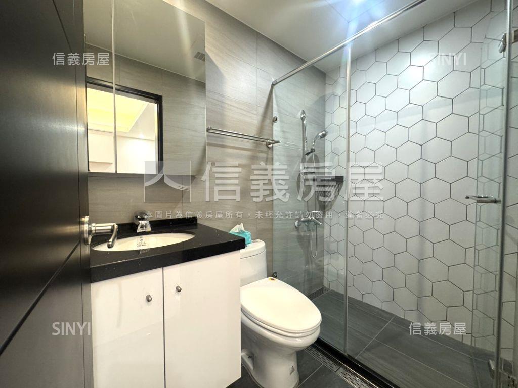 新板巨星～頂裝景觀兩房房屋室內格局與周邊環境