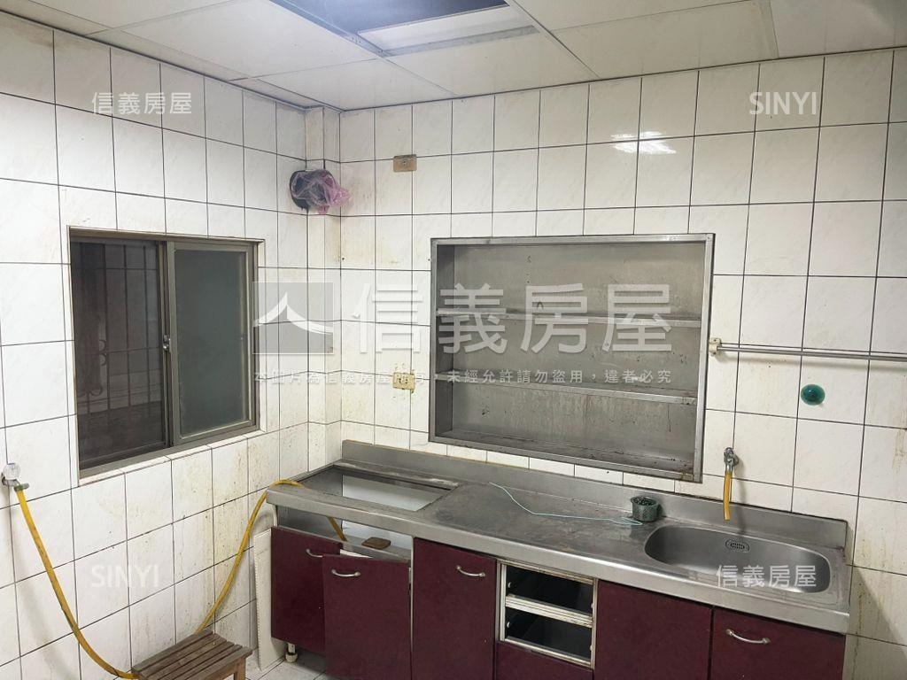 容石園一樓華廈房屋室內格局與周邊環境