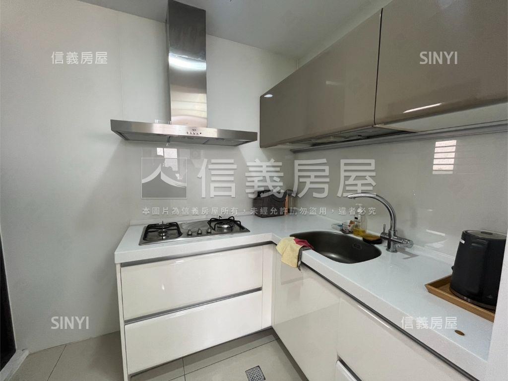 稀有昇公館大空間三房車位房屋室內格局與周邊環境