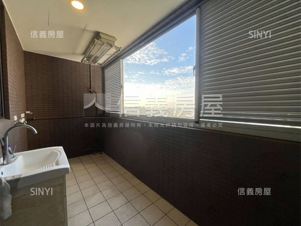 稀有昇公館大空間三房車位房屋室內格局與周邊環境