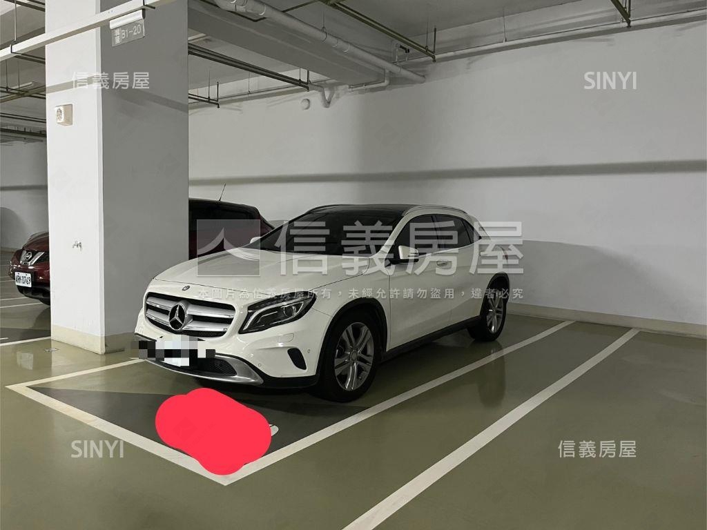 稀有昇公館大空間三房車位房屋室內格局與周邊環境