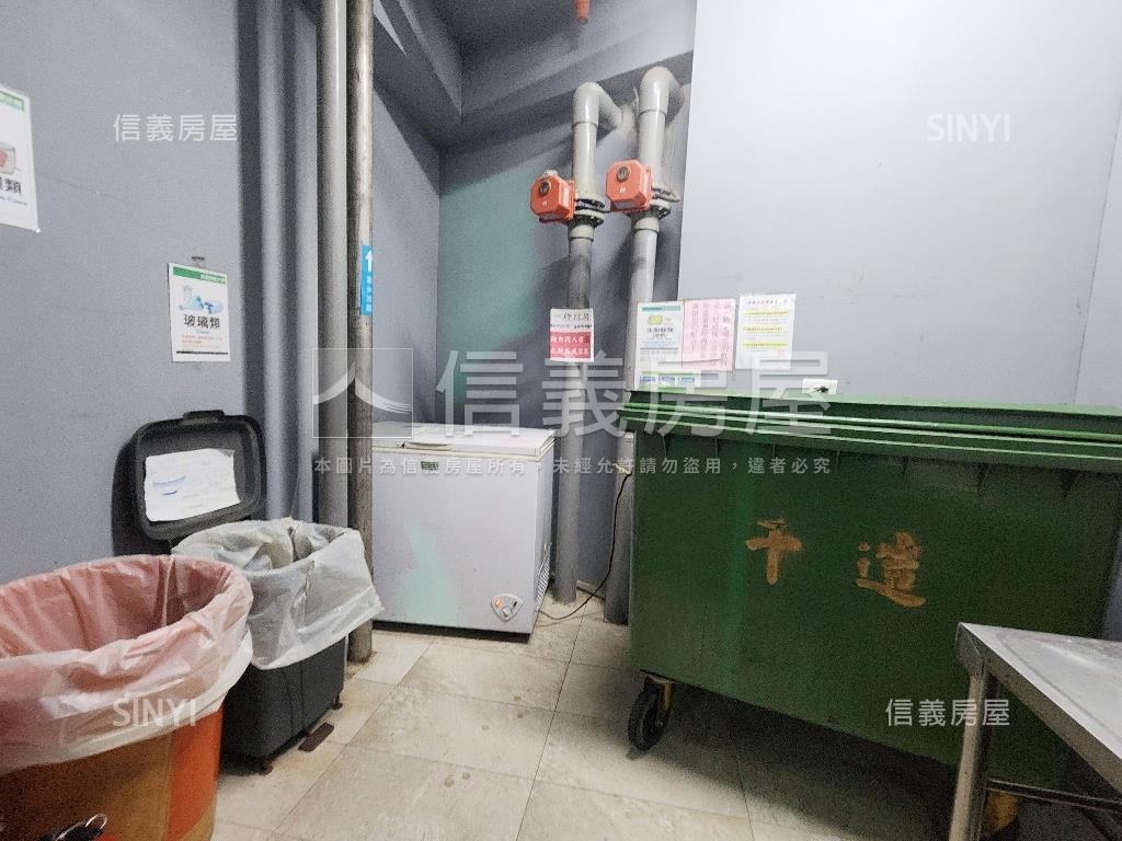 專任近捷運電梯２房加車位房屋室內格局與周邊環境