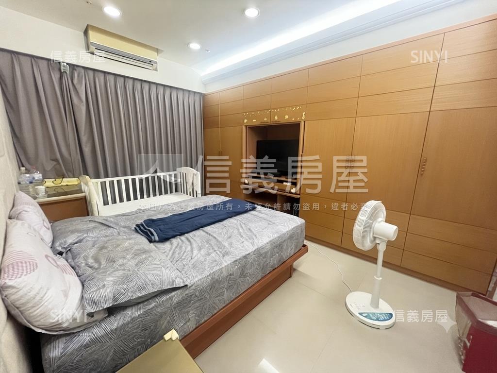 新站尊爵高樓豪景房屋室內格局與周邊環境