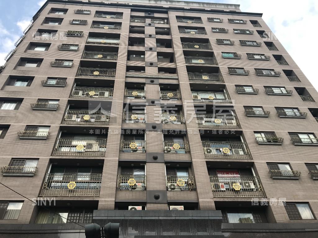 新站尊爵高樓豪景房屋室內格局與周邊環境