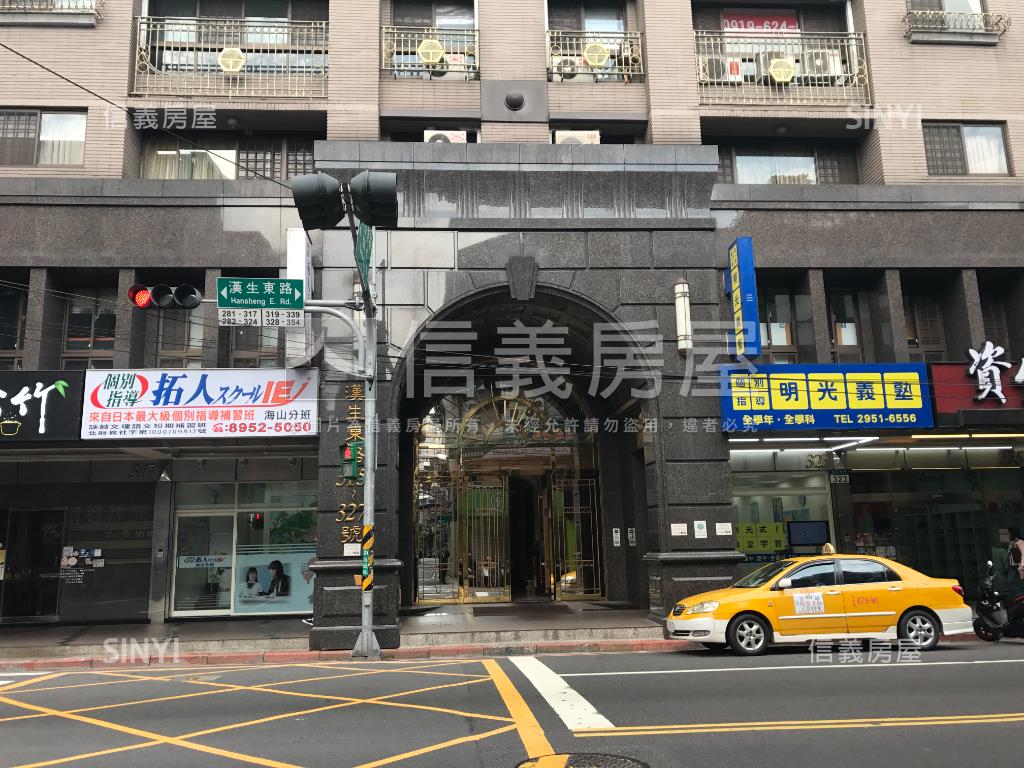 新站尊爵高樓豪景房屋室內格局與周邊環境