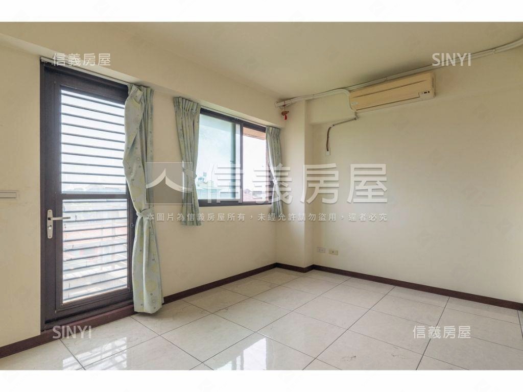 稀有西屯震後美墅獨立車庫房屋室內格局與周邊環境
