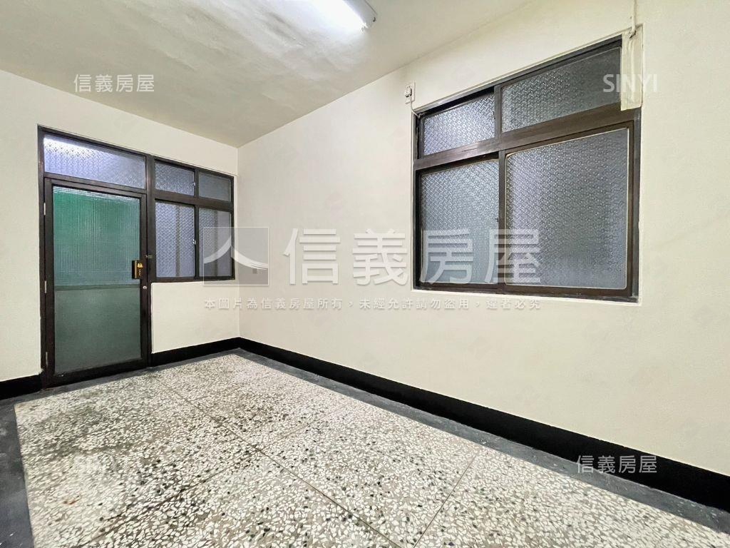 小港正路好入手一二樓店住房屋室內格局與周邊環境