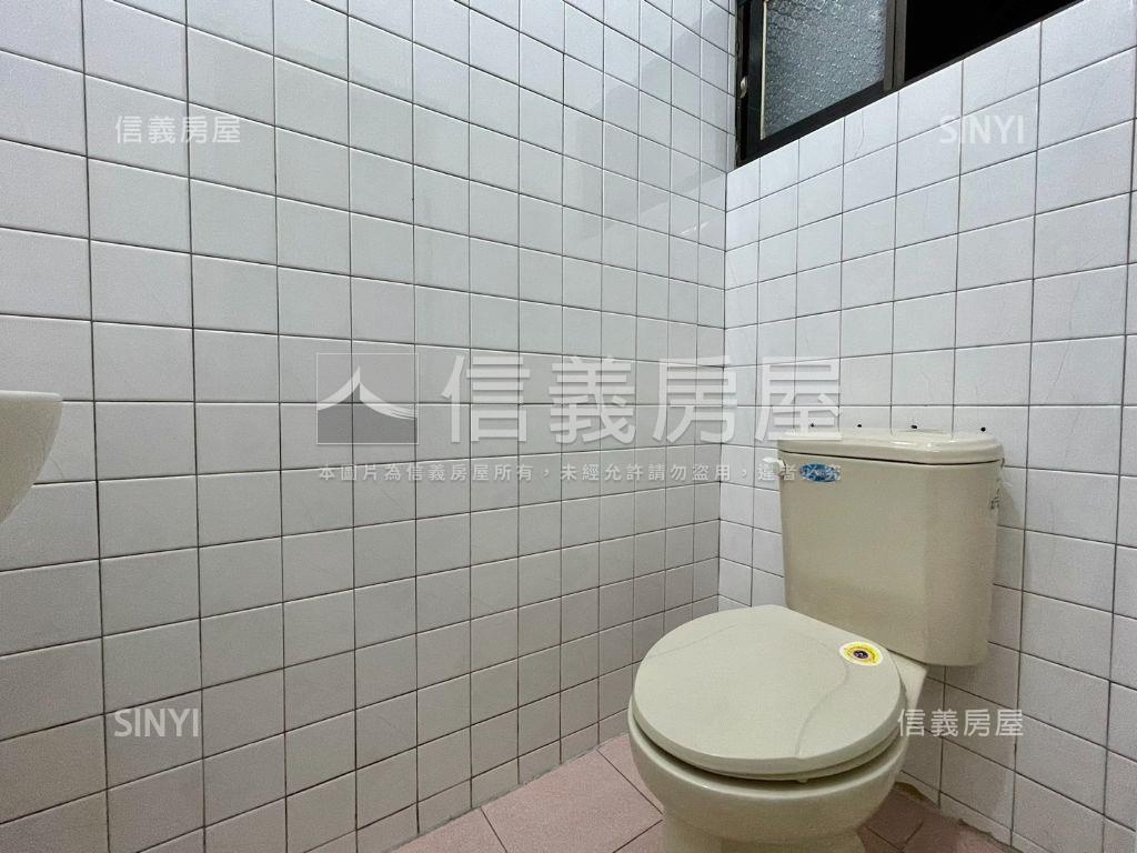小港正路好入手一二樓店住房屋室內格局與周邊環境