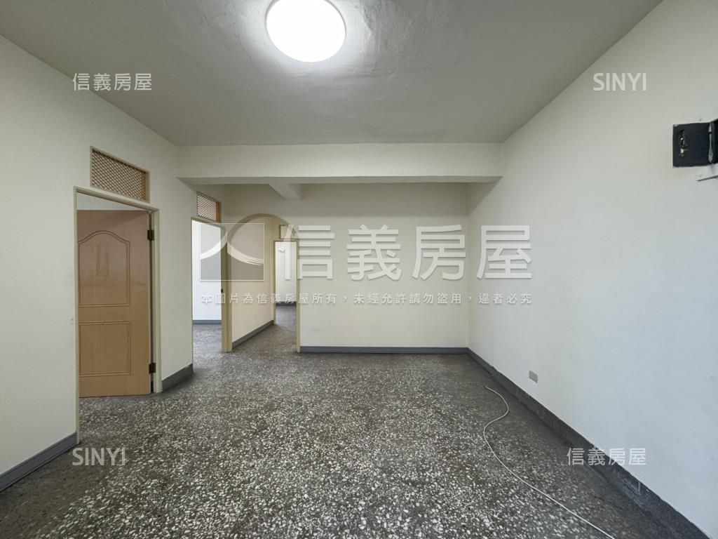 新莊路四樓房屋室內格局與周邊環境
