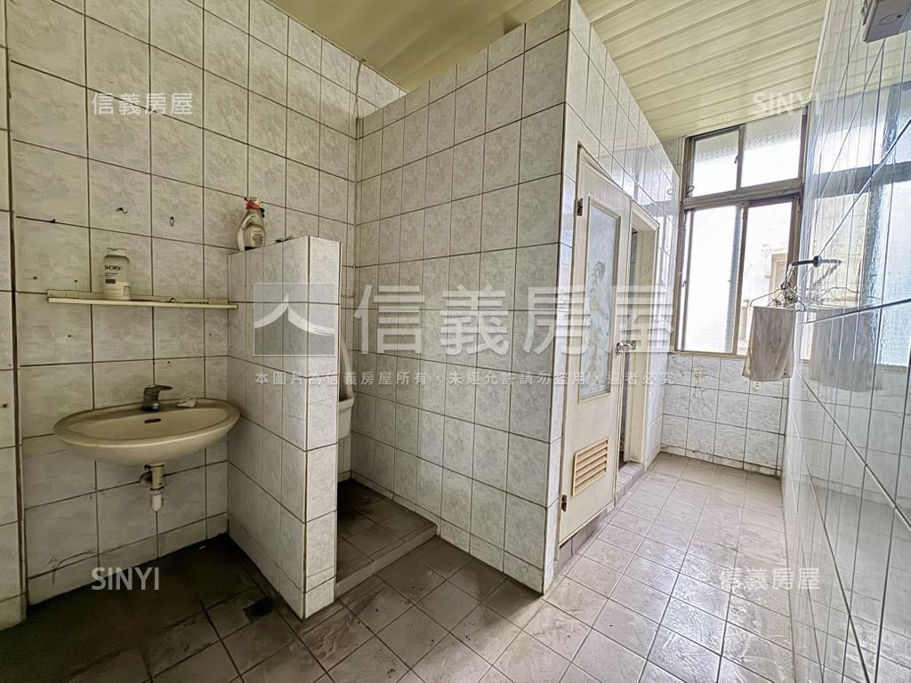 台南永康地約４４０坪廠房房屋室內格局與周邊環境