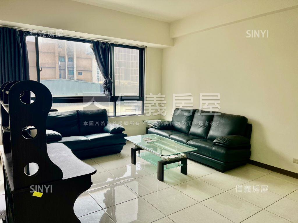 綠灣樹梢採光三房車位房屋室內格局與周邊環境