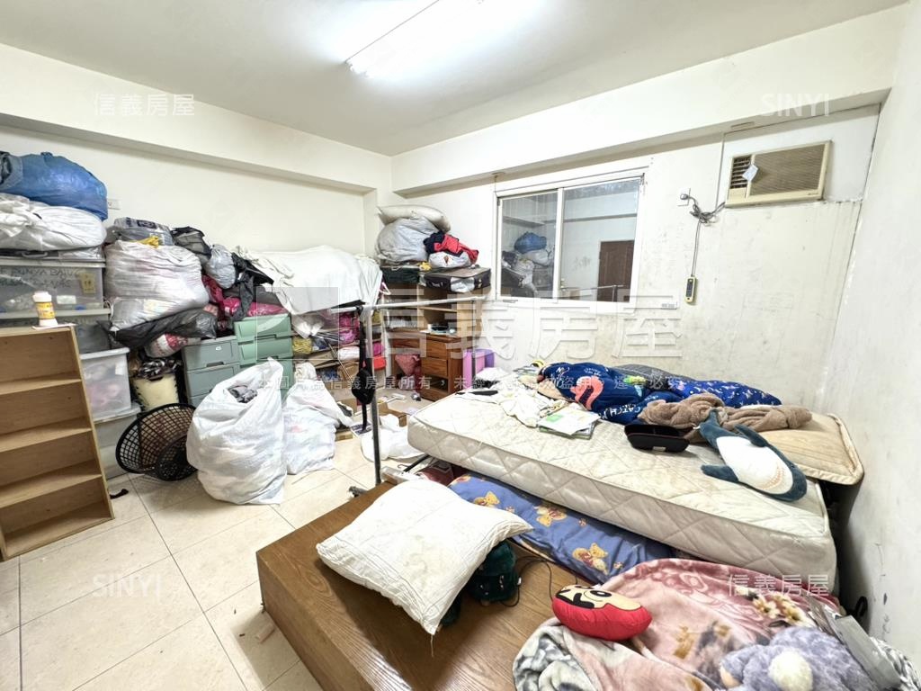 內新國小旁震後美別墅房屋室內格局與周邊環境